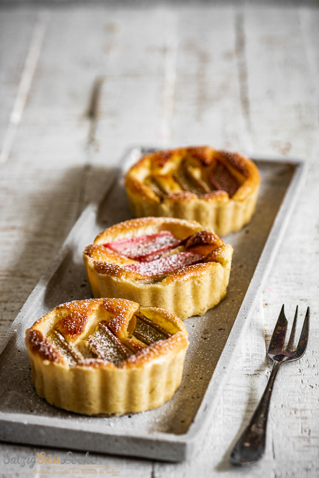 Vanilla-Cheesecake und Rhabarber-Quark-Tartes - Salzig, Süß und Lecker