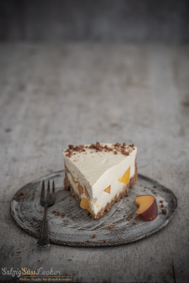 Pfirsich-Cheesecake mit Mandelstreusel-7
