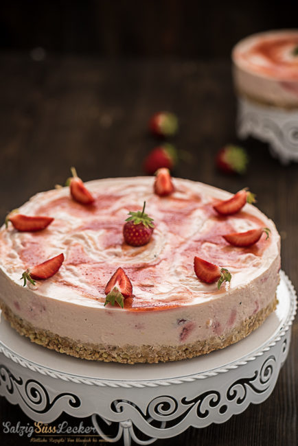 Cheesecake mit Erdbeeren und Passionsfrucht - Salzig, Süß und Lecker