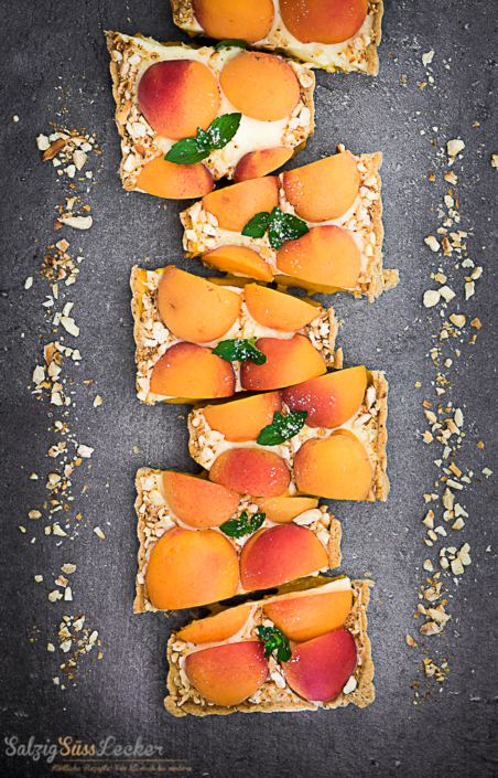 Aprikosen-Vanille-Tarte – ein sommerlicher Genuss - Salzig, Süß und Lecker