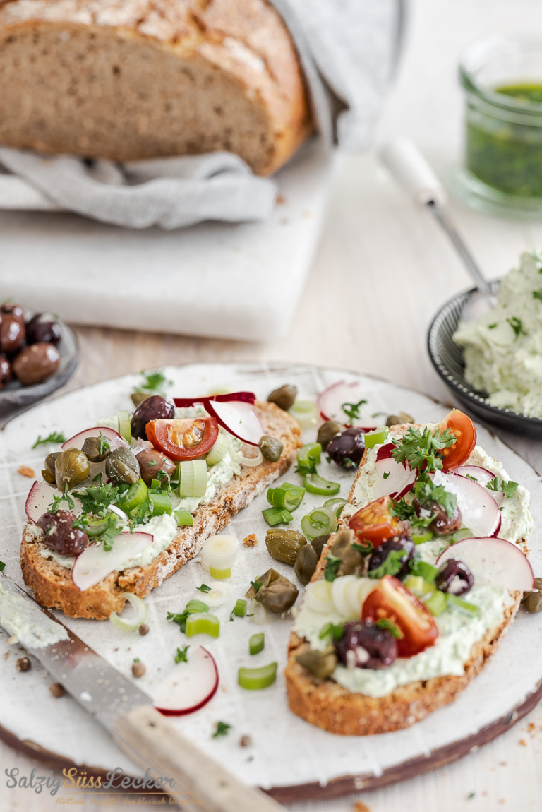 Kartoffelbrot-Stulle Mit Bärlauch-Labneh - Ein Frühlingshafter Genuss ...