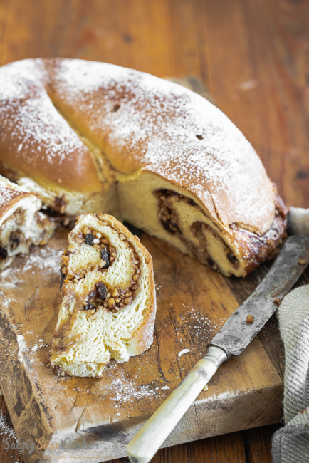 Kärntner Reindling - im Römertopf gebacken - Salzig, Süß und Lecker