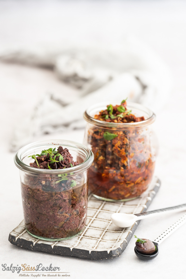 Zupfbrot mit rotem Pesto, Tapenade und Schinken - Salzig, Süß und Lecker