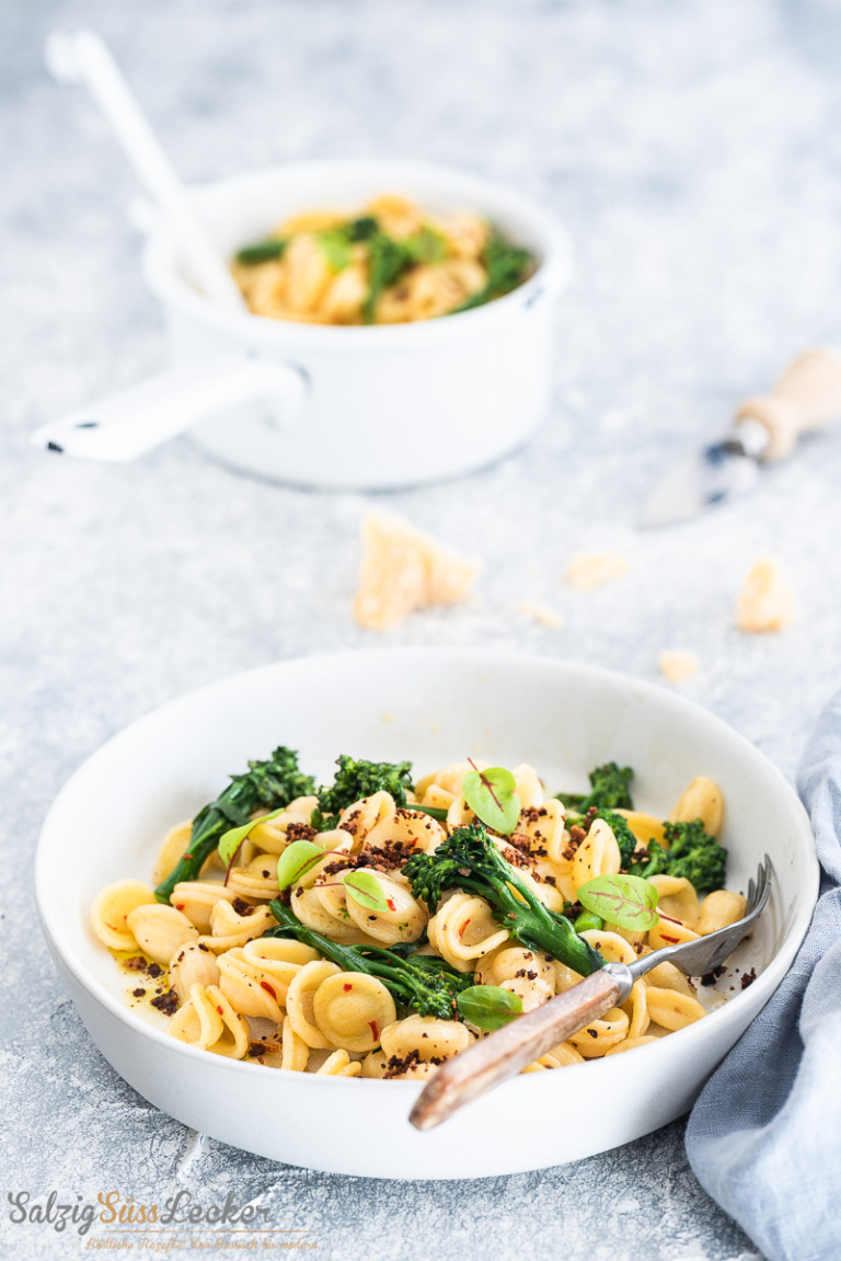 Bella italia - Orecchiette al Pangrattato - Salzig, Süß und Lecker
