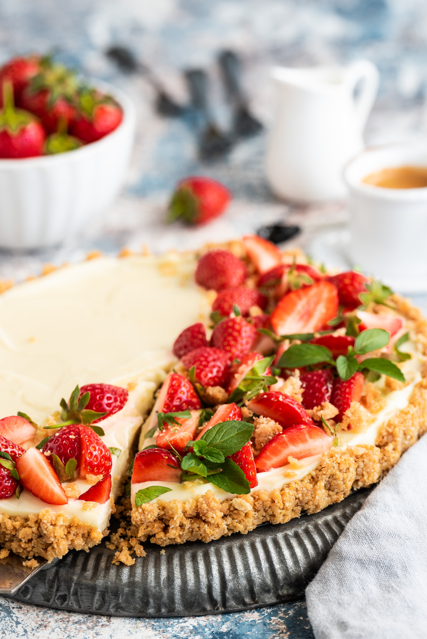 Erdbeer-Tarte mit weißer Schoko-Ganache - Salzig, Süß und Lecker