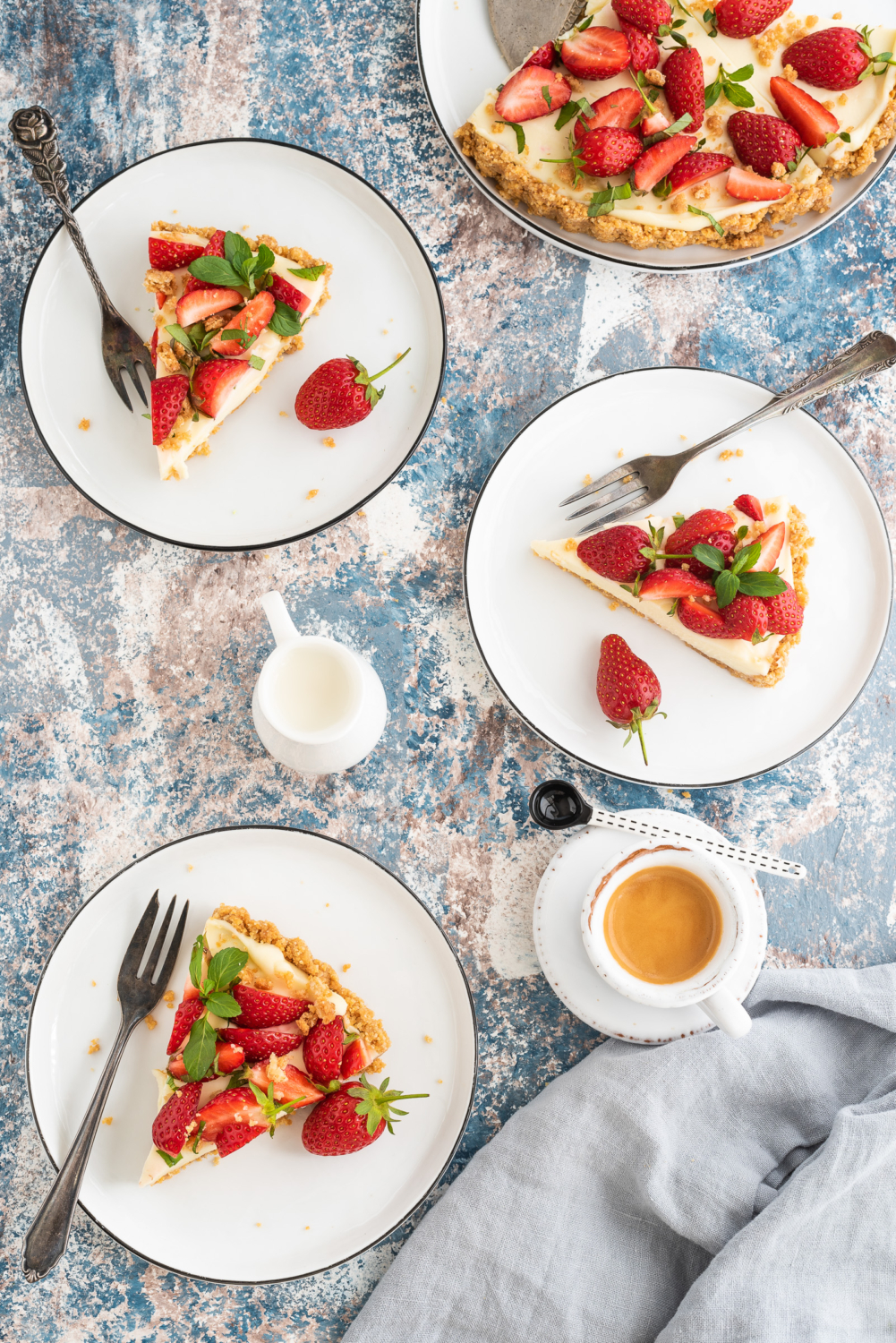 Erdbeer-Tarte mit weißer Schoko-Ganache - Salzig, Süß und Lecker