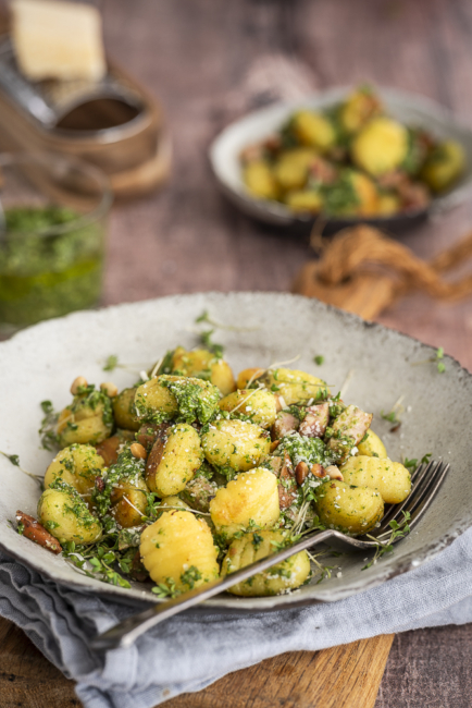 Gnocchi mit Grünkohlpesto und Krakauer-17.jpg