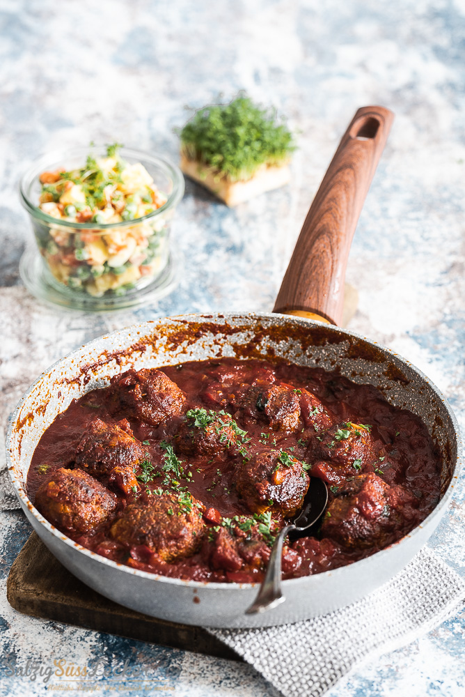 Albóndigas aka spanische Hackbällchen in Tomatensauce