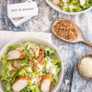 Caesar Salad mit Chicken und Mie-Nudeln