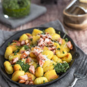 Gnocchi mit herzhaftem Grünkohlpesto