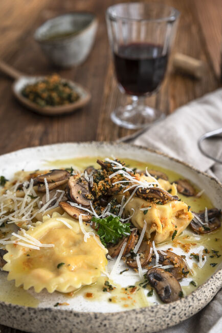 Rezept für Süßkartoffelravioli mit Pankobrösel