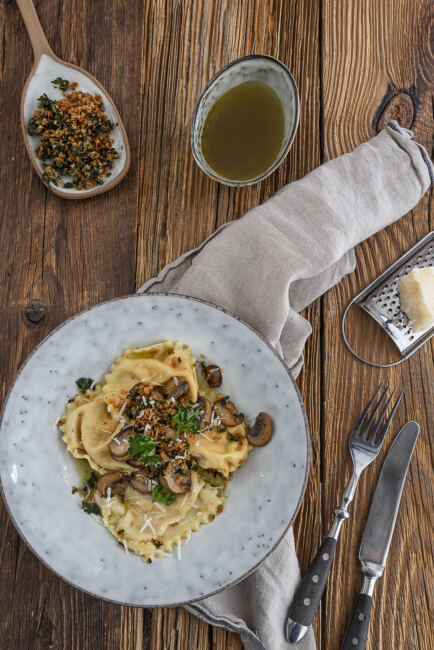 Rezept für Süßkartoffelravioli mit Pankobrösel