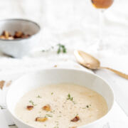 Selleriecremesuppe mit knusprigen Croutons