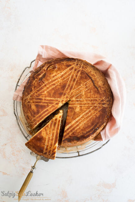 Bretonische Gâteau mit Rhabarber